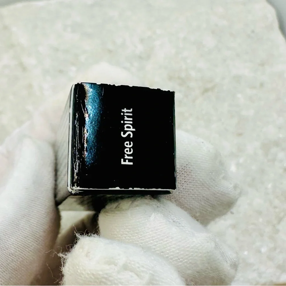 NEW! Bobbi Brown Travel Size Free Spirit Crushed Oil-Infused Lip Gloss